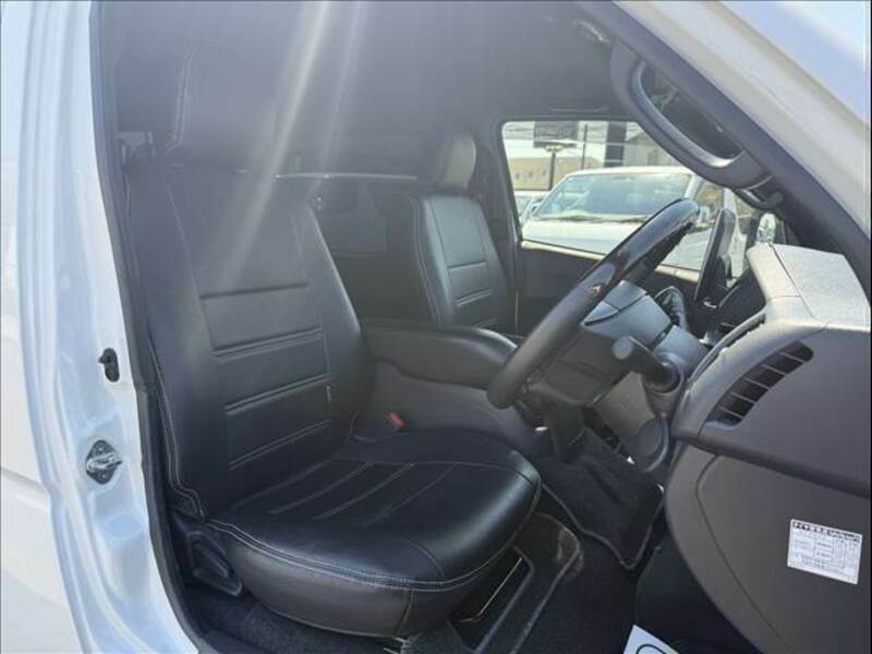 HIACE VAN-6
