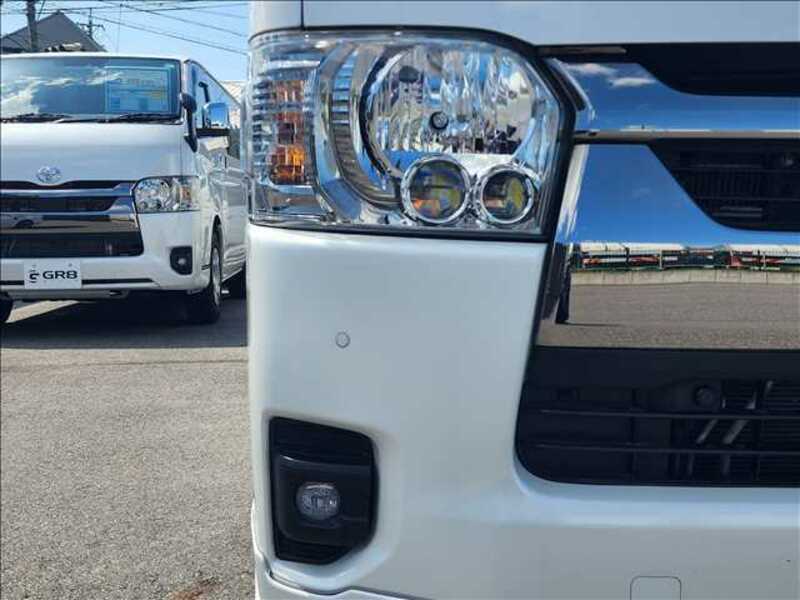 HIACE VAN-8