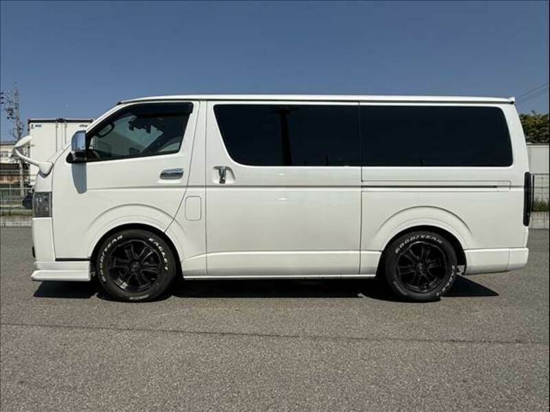 HIACE VAN-13