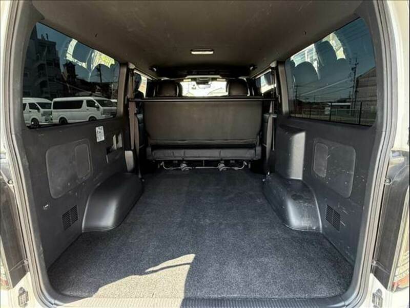 HIACE VAN-19