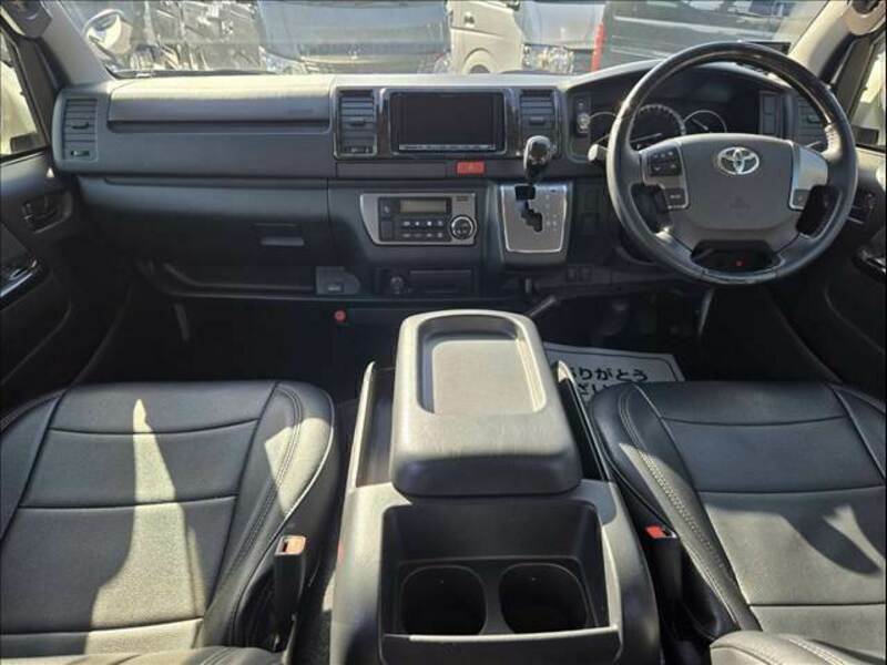 HIACE VAN-3