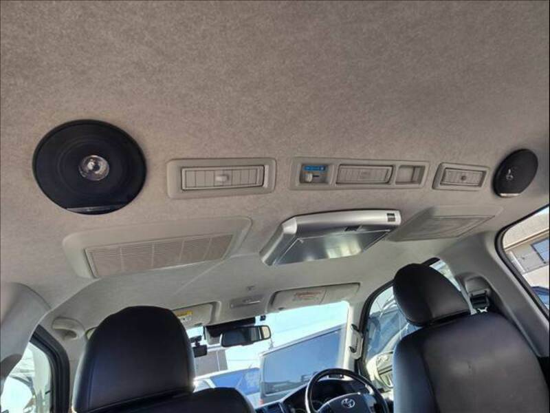 HIACE VAN-18