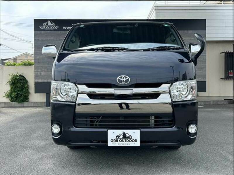 HIACE VAN-1