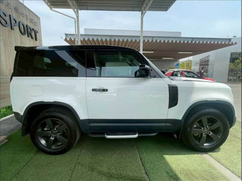 DEFENDER