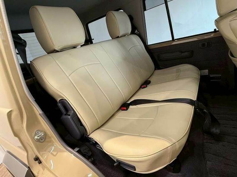 LAND CRUISER