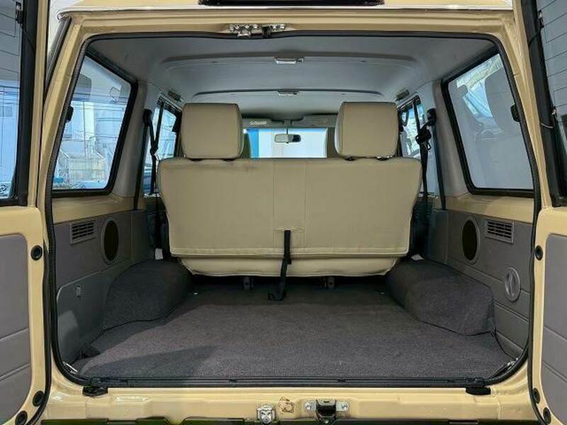 LAND CRUISER