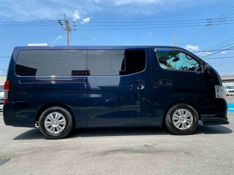 NV350 CARAVAN-17