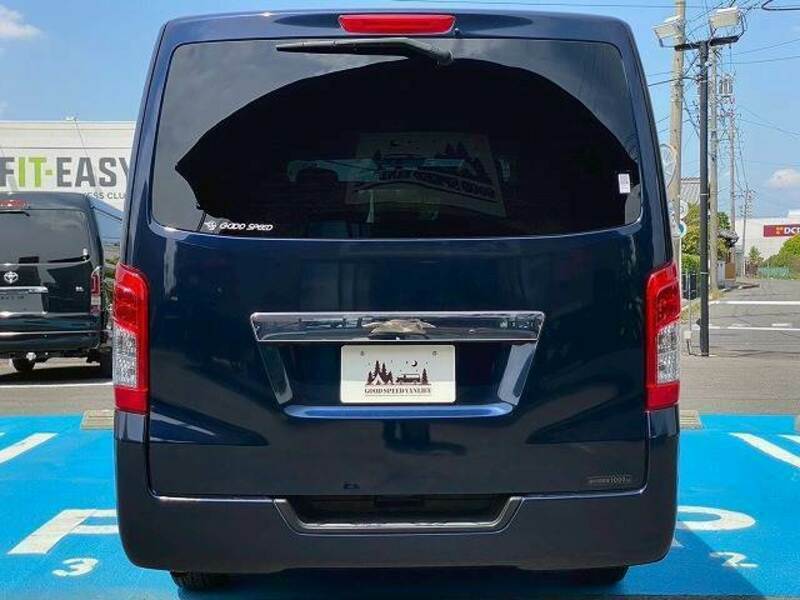 NV350 CARAVAN-18