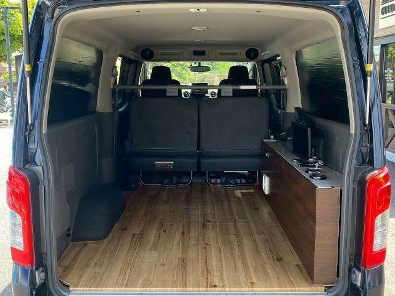 NV350 CARAVAN-19