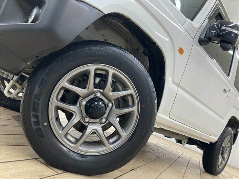 JIMNY-18