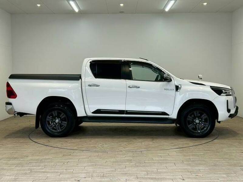 HILUX