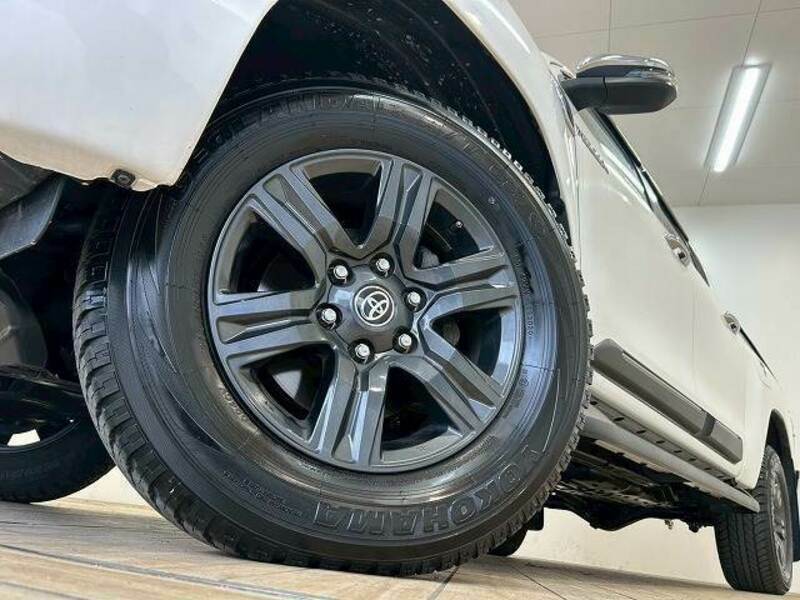 HILUX