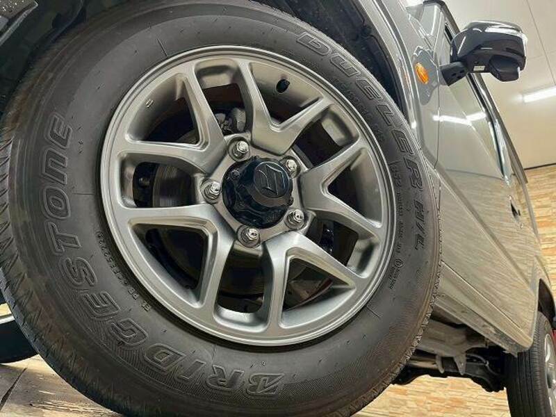 JIMNY-18