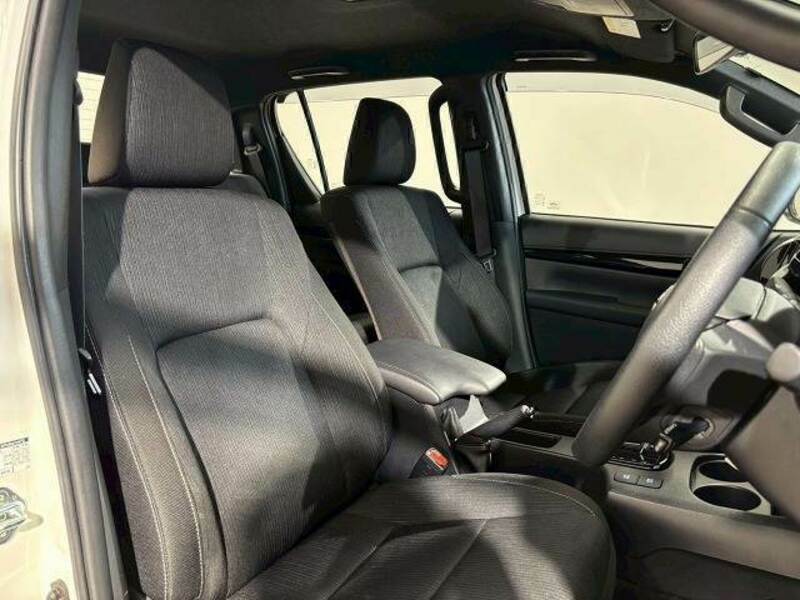 HILUX