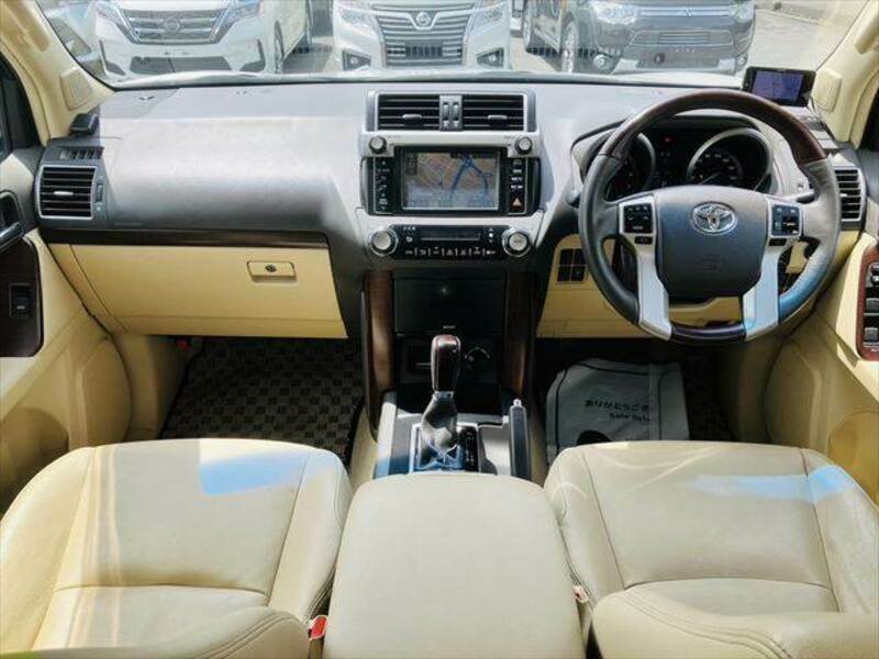 LAND CRUISER PRADO-2