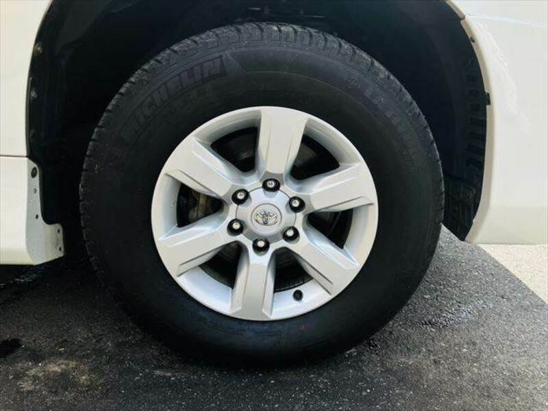 LAND CRUISER PRADO-17
