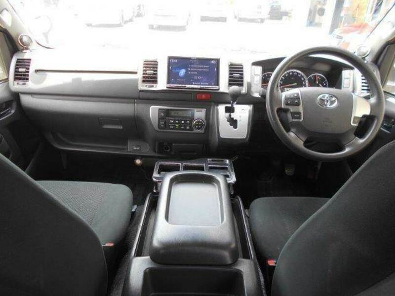 HIACE VAN-2