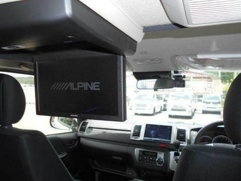 HIACE VAN-3
