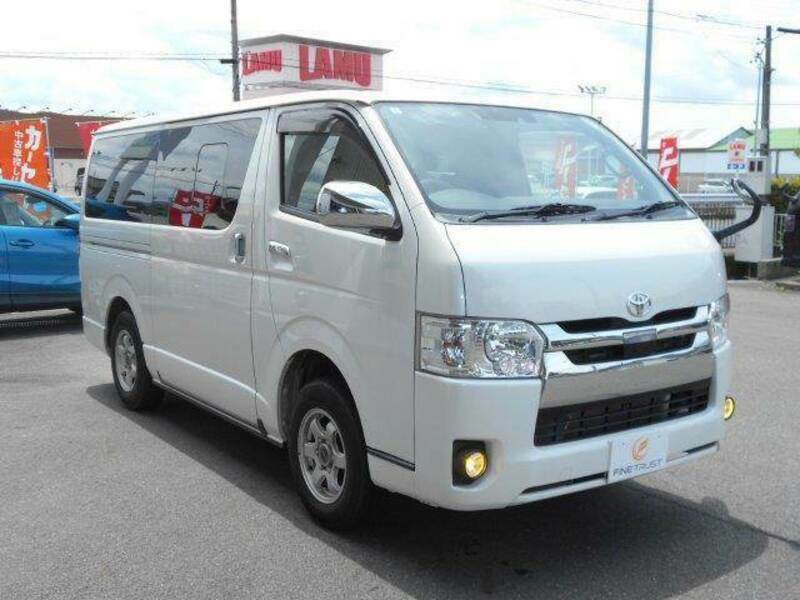 HIACE VAN-17