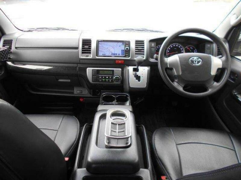 HIACE VAN-2