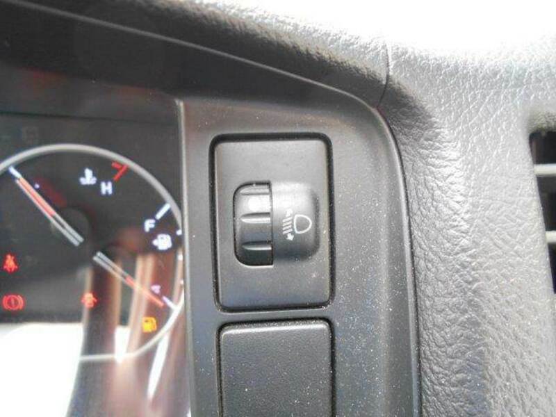 HIACE VAN-7