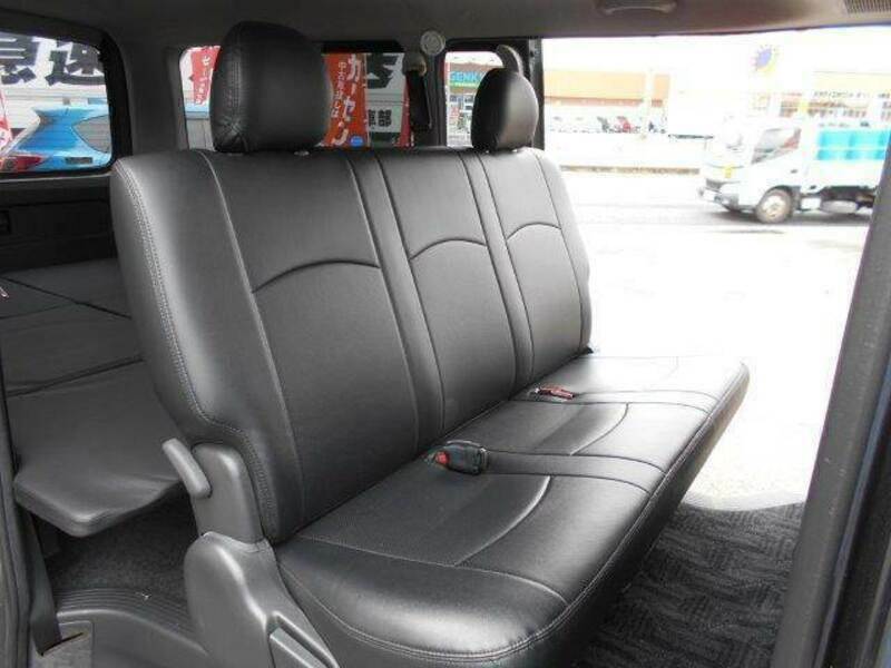 HIACE VAN-9