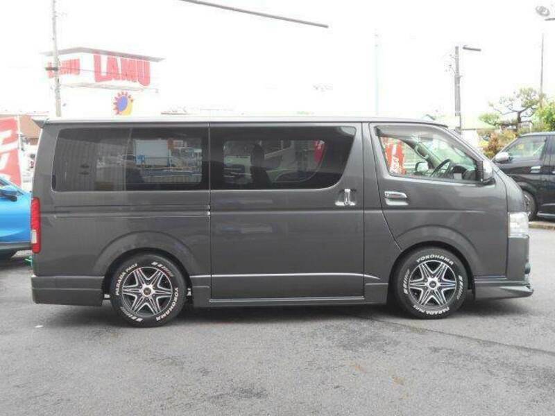 HIACE VAN-18