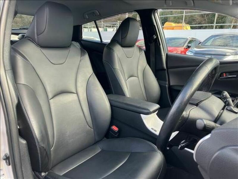 PRIUS-14