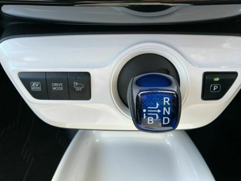 PRIUS-26