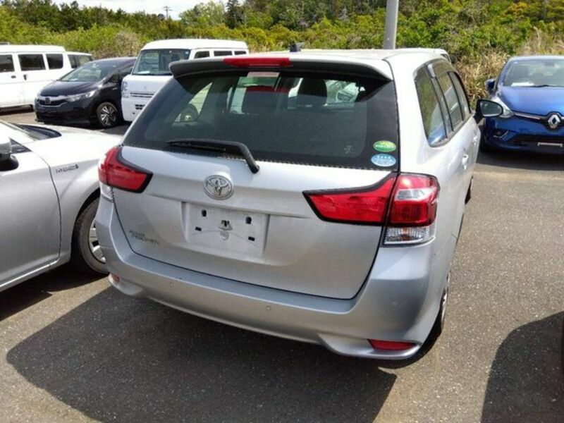 COROLLA FIELDER