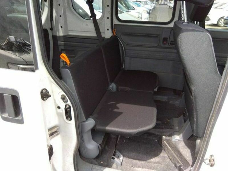 N-VAN