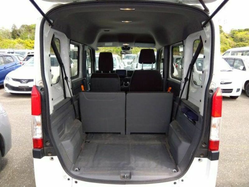 N-VAN
