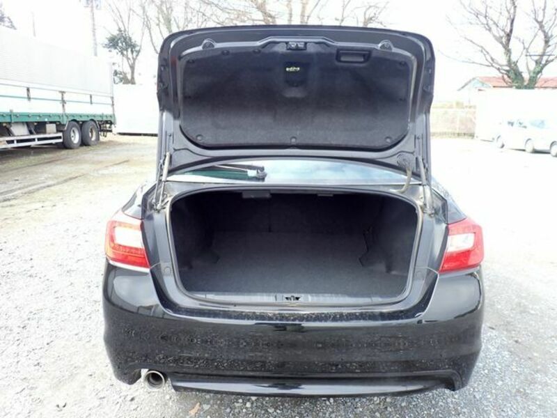 LEGACY B4