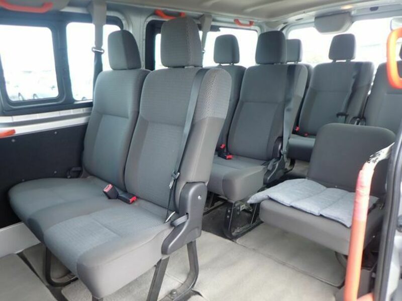 NV350 CARAVAN WAGON-17