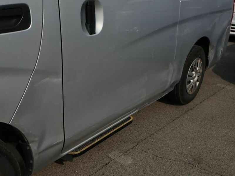 NV350 CARAVAN WAGON-26