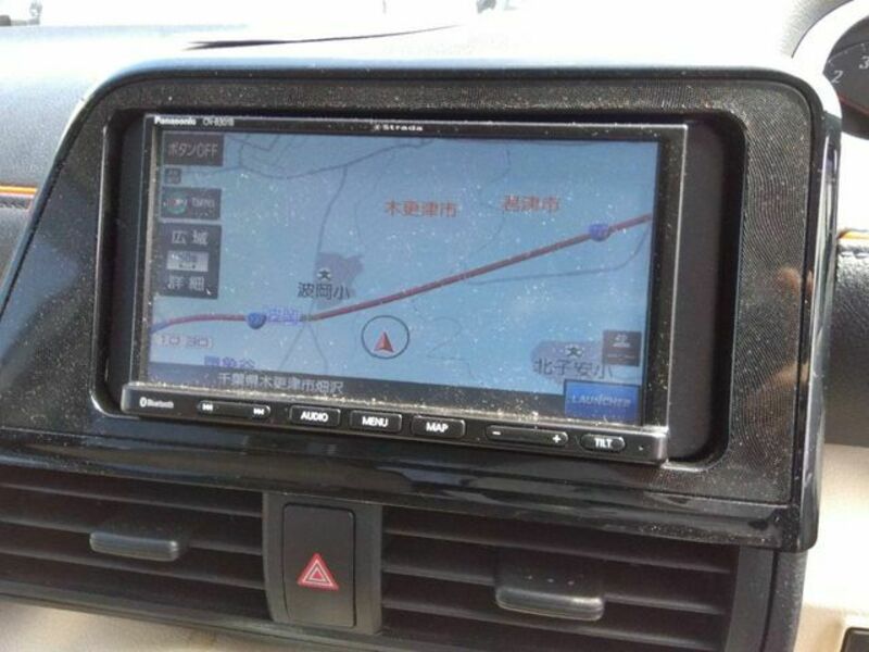 SIENTA-8