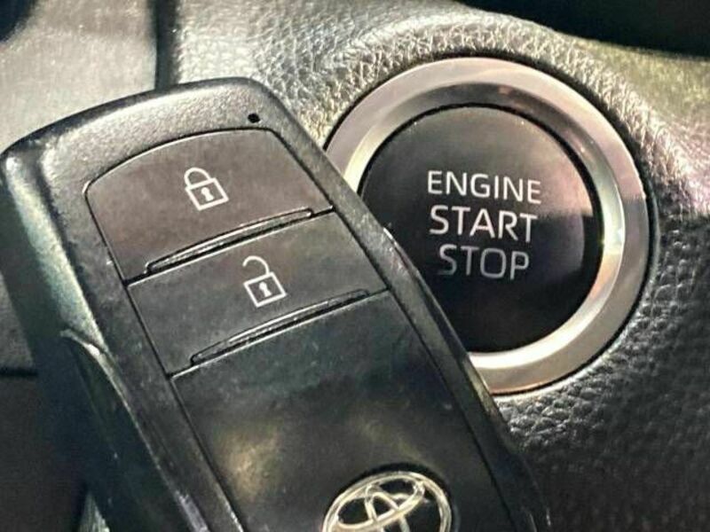 YARIS CROSS-6