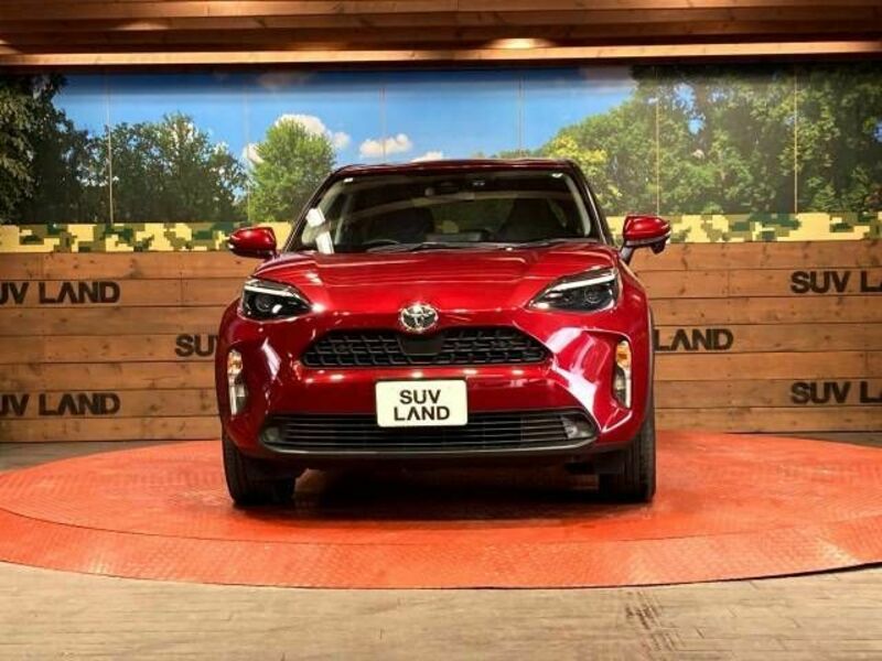 YARIS CROSS-13