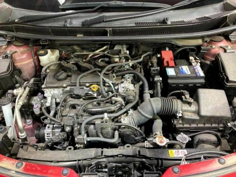 YARIS CROSS-17