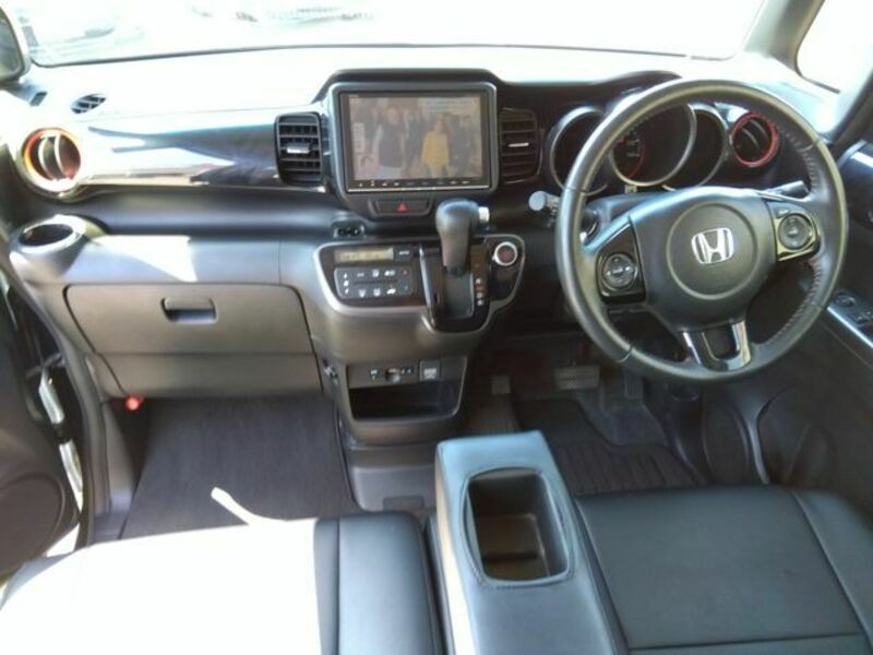N BOX CUSTOM-11