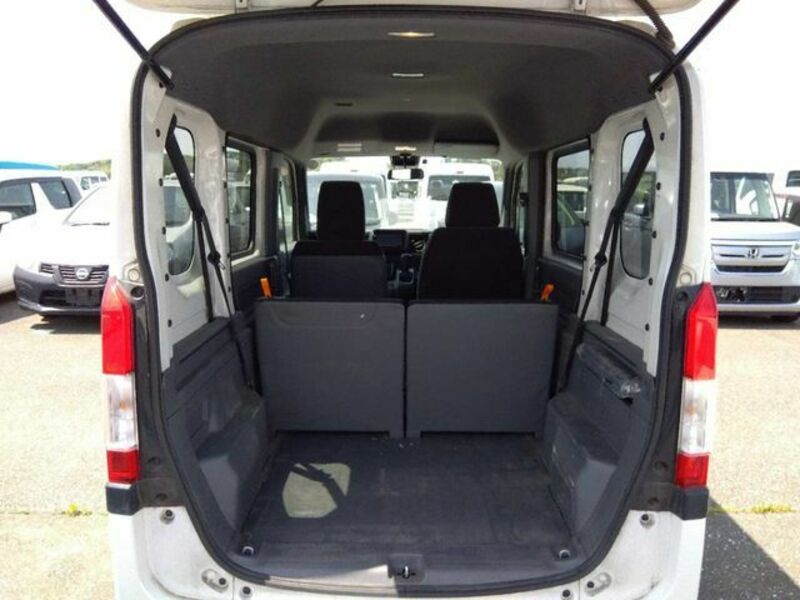 N-VAN