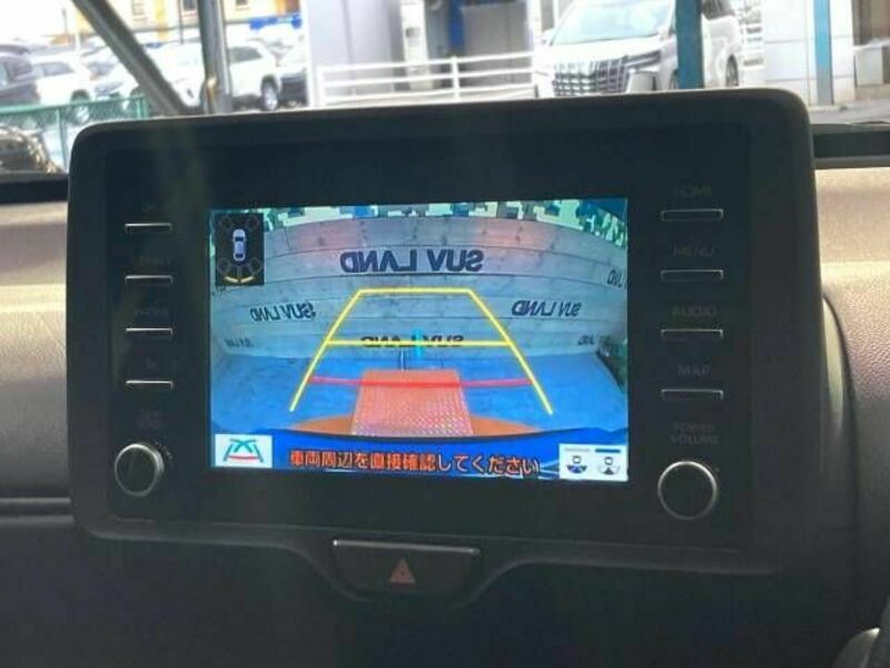 YARIS CROSS-3