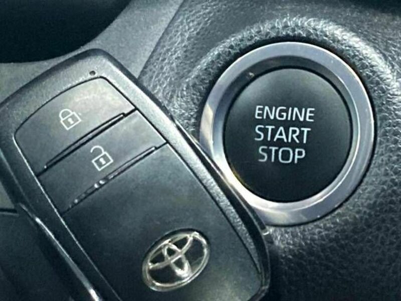 YARIS CROSS-6