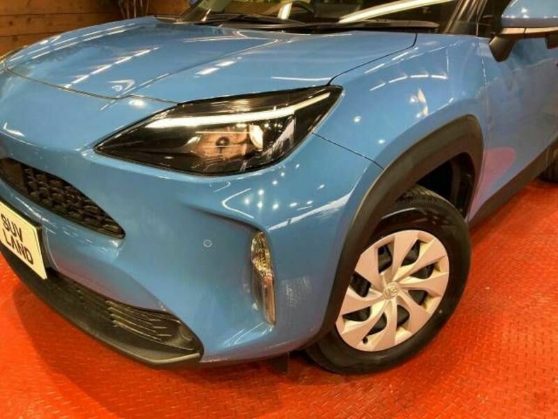 YARIS CROSS-11