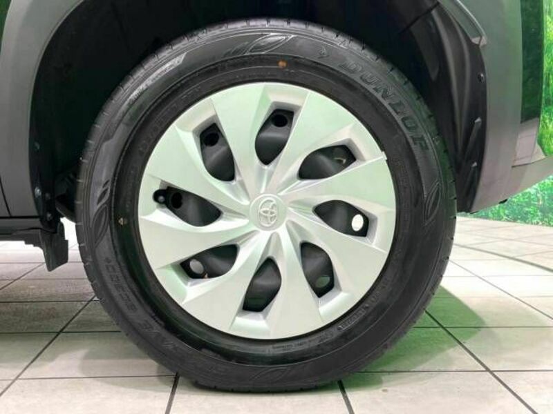 YARIS CROSS-12