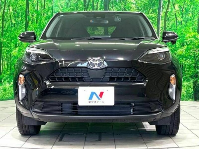 YARIS CROSS-13