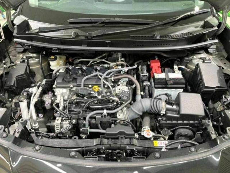 YARIS CROSS-17