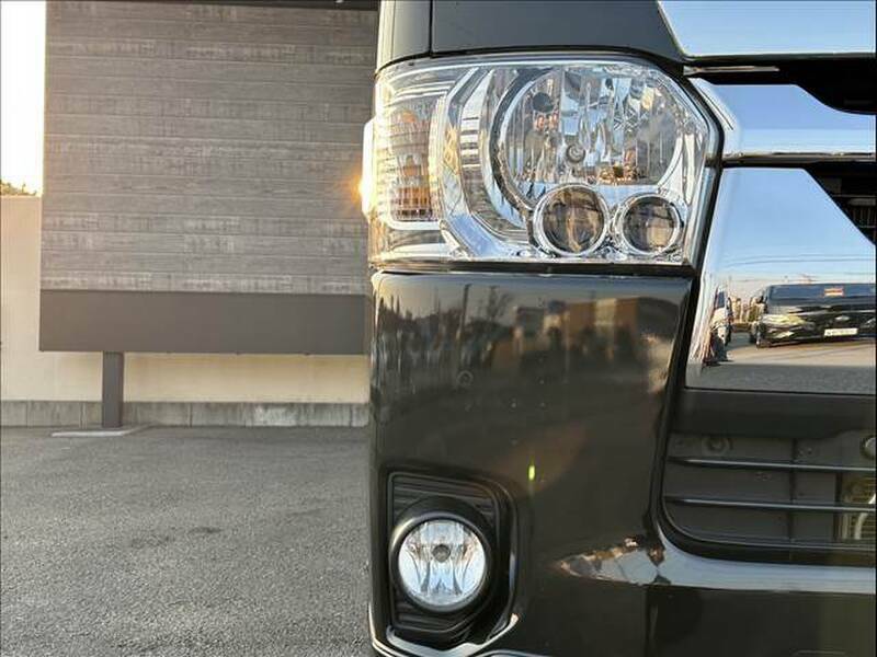 HIACE VAN-9