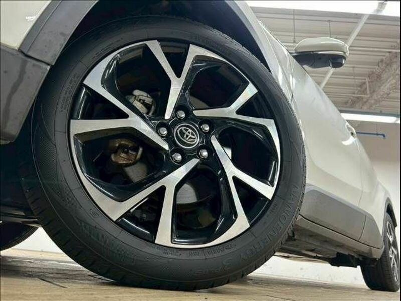 C-HR-10