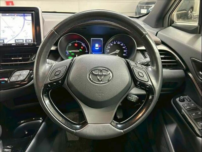 C-HR-12
